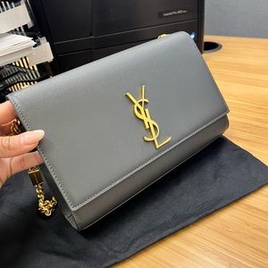 YSL crossbody Bag Medium Kate in Grain De Poudre Embossed Leather